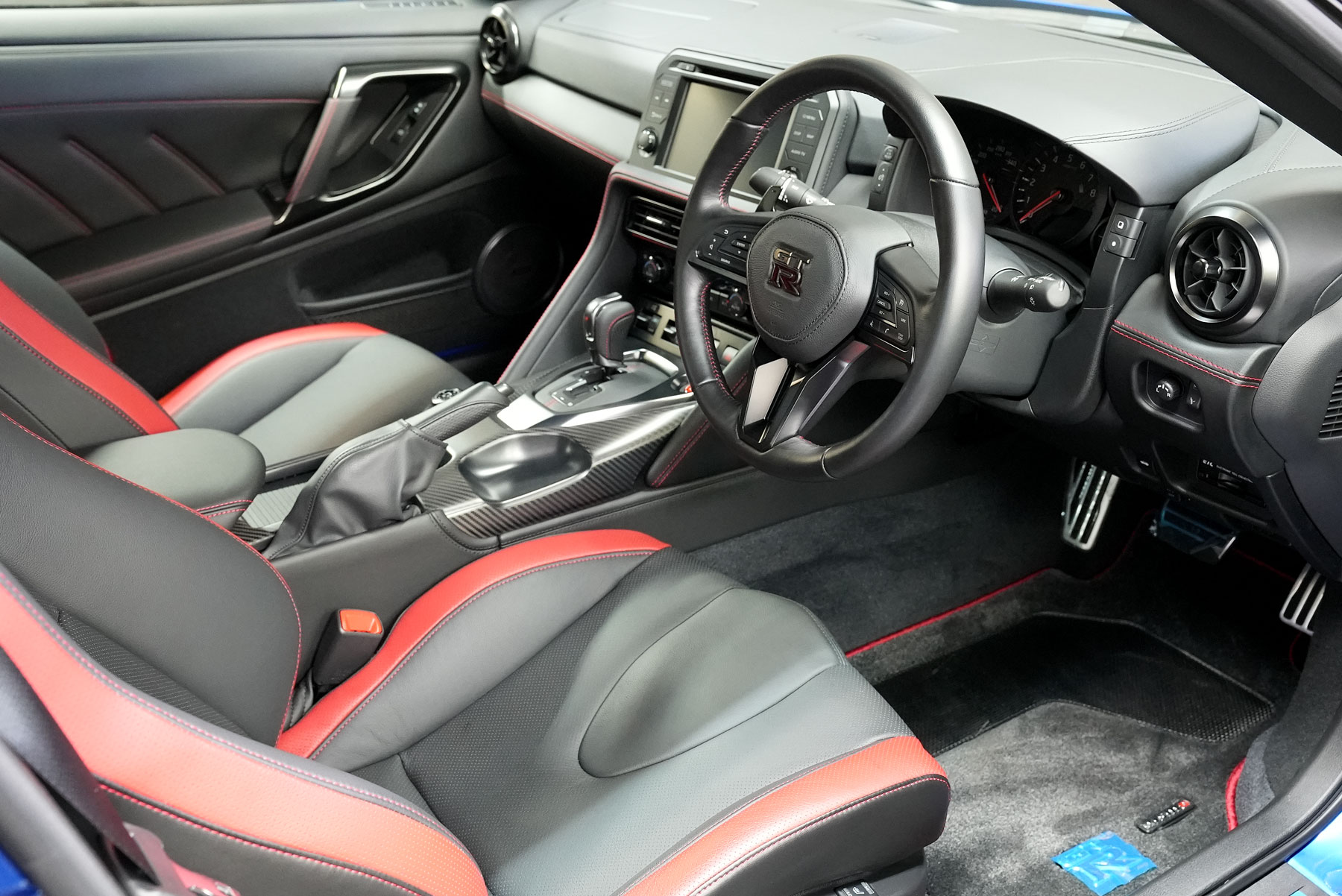 565が新車で販売したR35GT-R