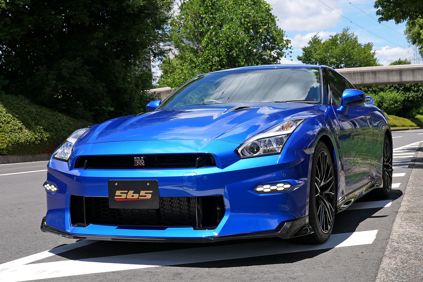 日産GT-R ブラックエディション