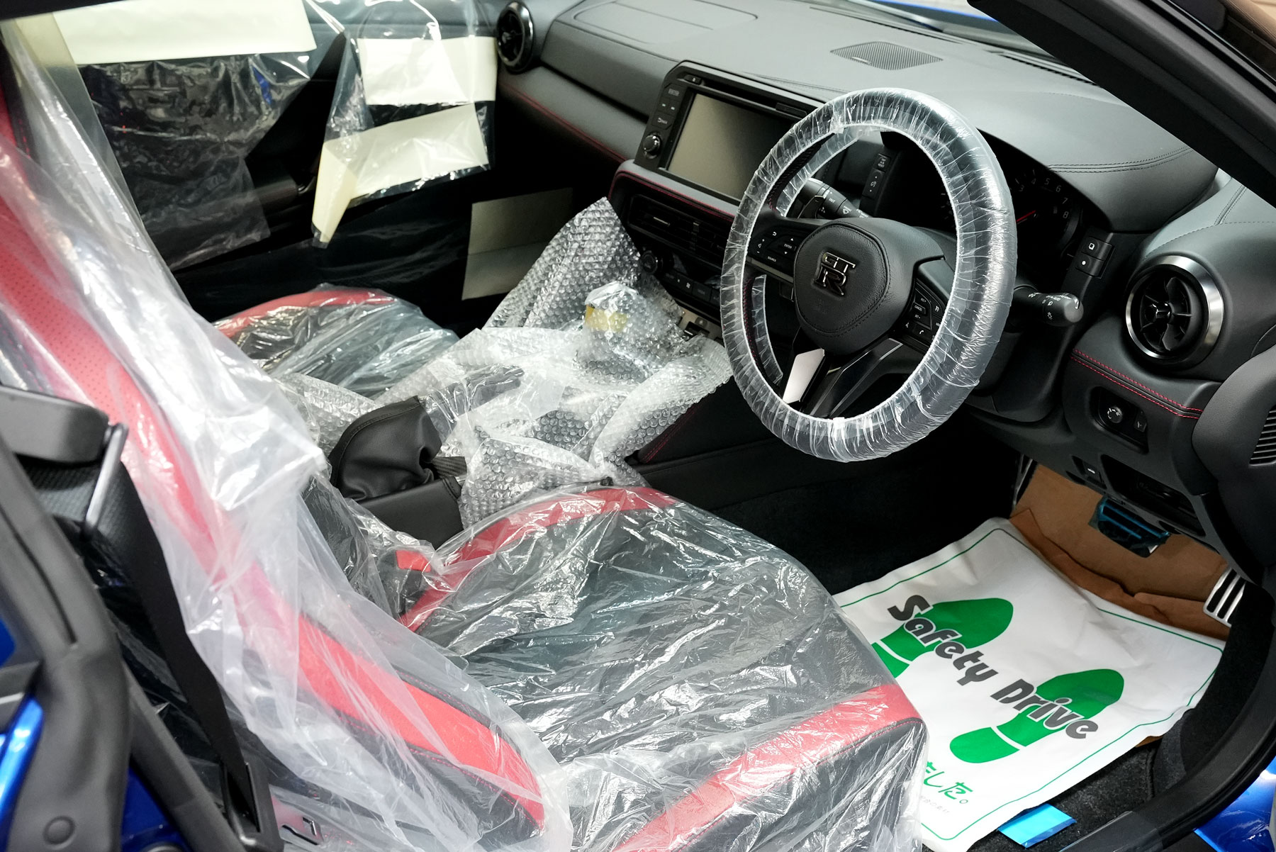 R35GT-R 最終型 登録済未使用車