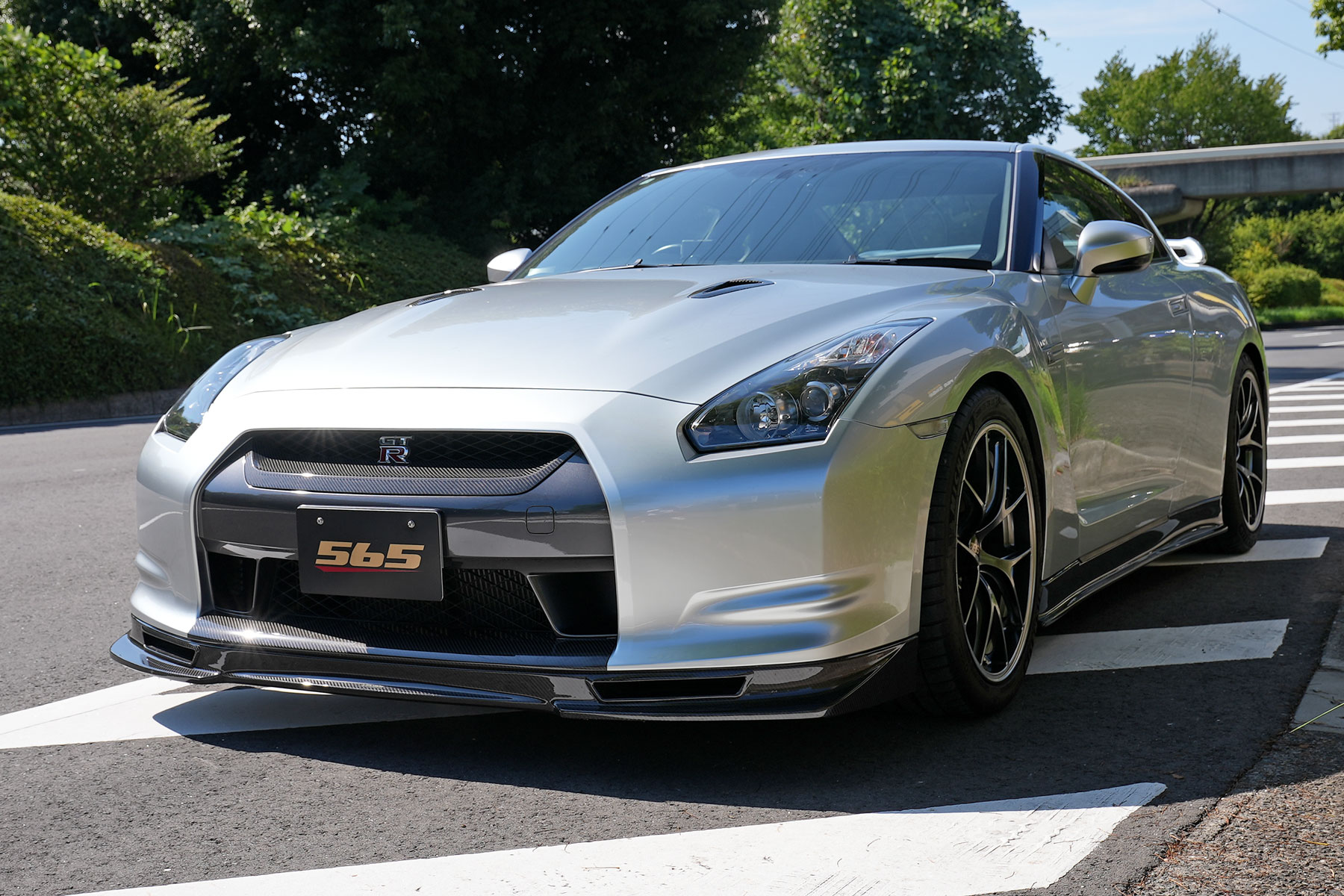 GT-R専門店 株式会社565 高品質中古車販売