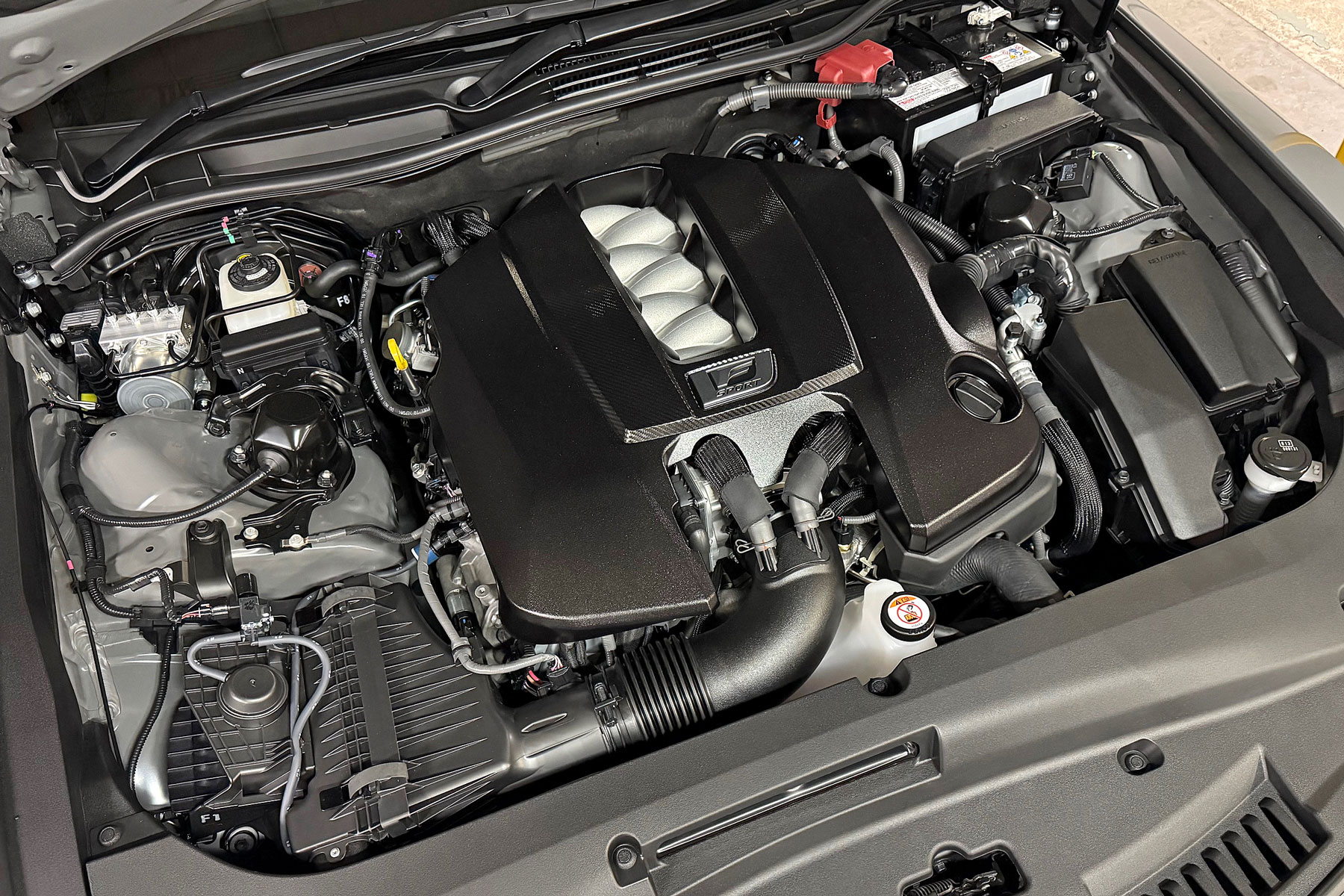 IMG_6174a LEXUS IS500 F SPORT Performance 極上中古車販売専門店 株式会社565