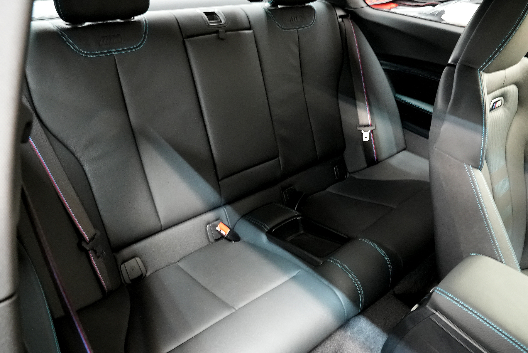 DSC09427a M2コンペティションのリヤシート