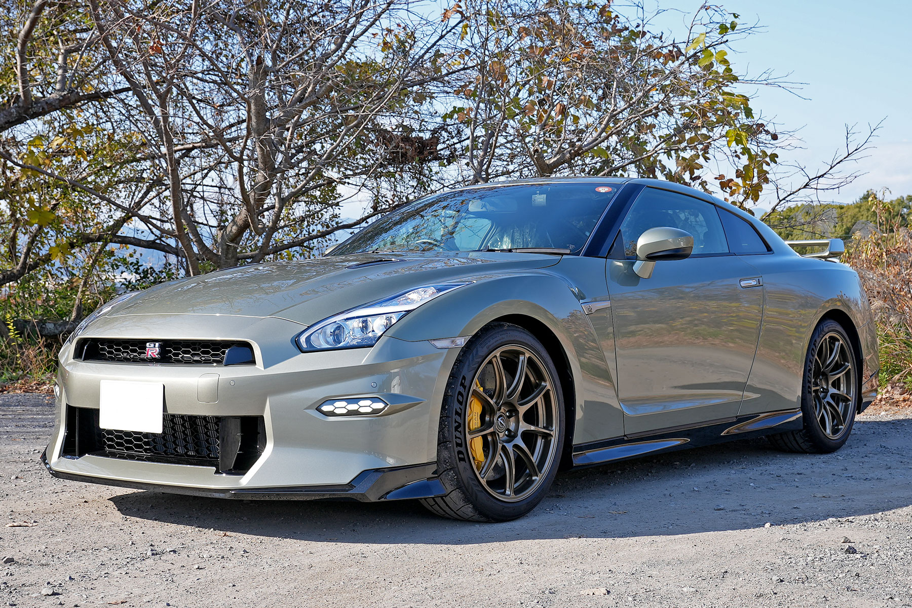 令和7年式 R35GT-R プレミアムエディションTスペック ミレニアムジェイドの外装 GT-R専門店565 委託販売車両