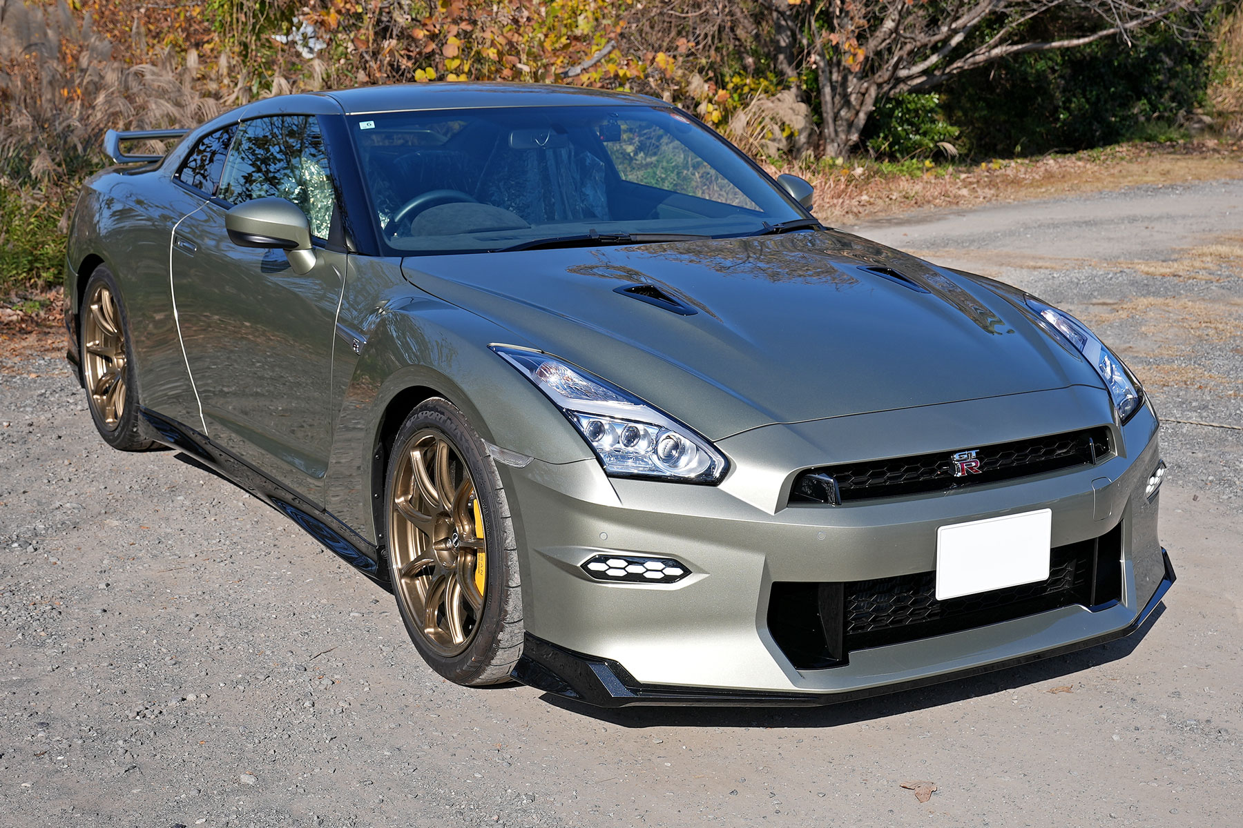 2025年式 日産GT-R プレミアムエディションTスペック ミレニアムジェイドの外装色 委託販売車両 走行距離800kmの新古車