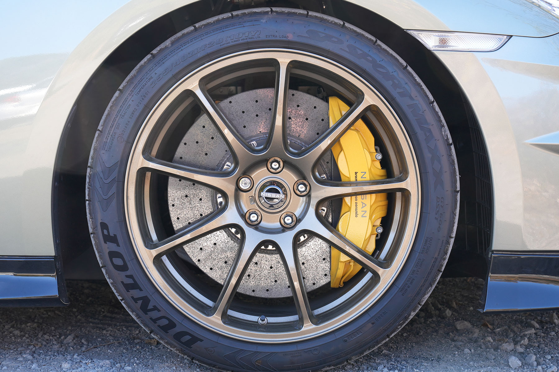 R35GT-R Tスペックのカーボンブレーキ（フロント）